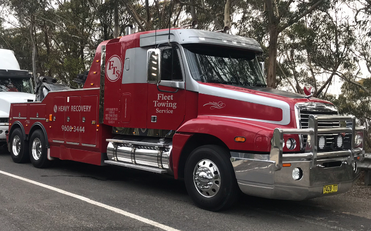 Fleet Towing HomeFleet Towing Services Home